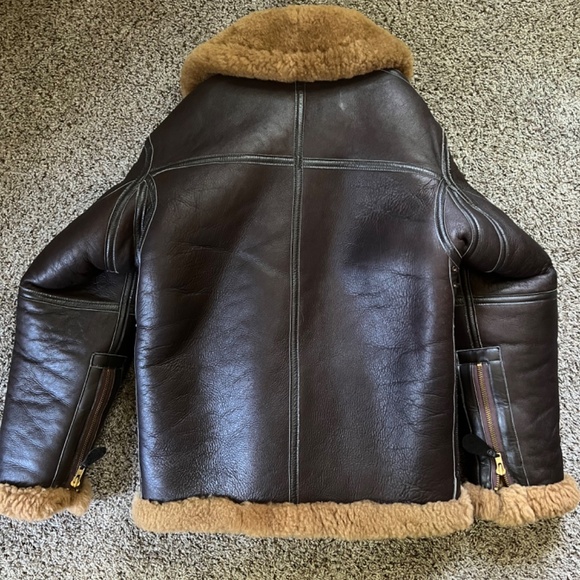 WWII sheepskin flying jacket - Picture 2 of 6